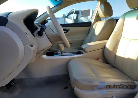 2013 Nissan Altima 2.5 z USA, uszkodzony, nr VIN 1N4AL3AP3DC254367